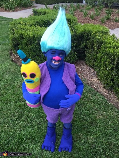 Karen: My Son Jacob is wearing the homemade costume to look like his favorite character from the Disney Movie Trolls. There is no costume out there for sale so Mommy decided... Horrible Halloween Costumes, Big Halloween Costumes, Unhinged Halloween Costumes, Character Face Paint, Silly Halloween Costumes, Troll Characters, Trolls Halloween Costume, Trolls Christmas, Trolls Costume