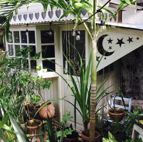 Witchy House Exterior, Witch Cottage Exterior, Room Reference, Cottage Witch Aesthetic, Witchy Cottage, Witch's Garden, Whimsical Witch, Witchy House, Witches Cottage