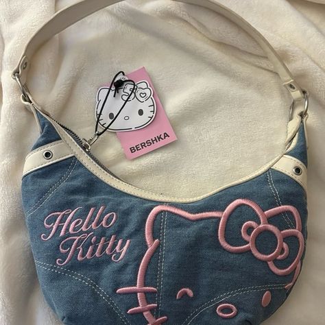 Cute hello kitty bag Tela, Hello Kitty Plush Bag, Hello Kitty Sewing Ideas, Cute Hello Kitty, Kitty Plush, Hello Kitty Bag, Plush Bags, Hello Kitty Plush, Denim Bag