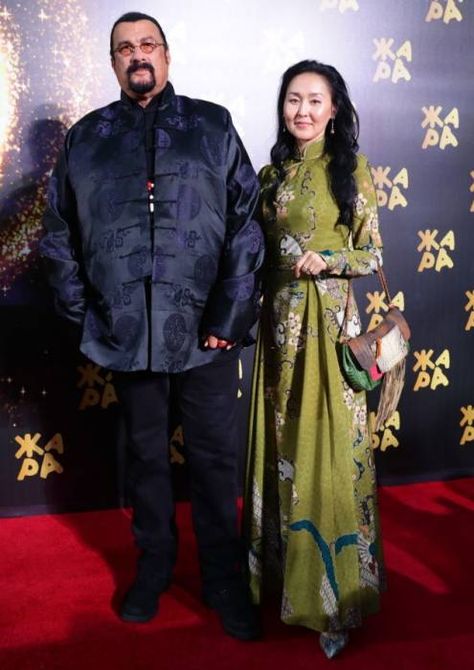 Steven Seagal Aikido, Steven Segal, Facts About China, Wing Chu, Lyoto Machida, Bruce Lee Pictures, Famous Families, Kelly Lebrock, Martial Arts Instructor