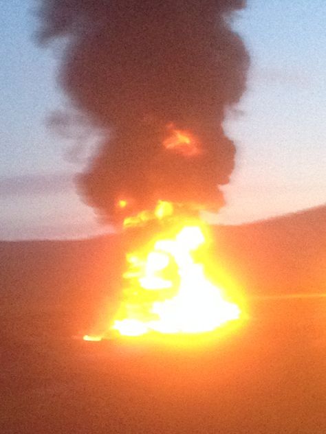 Westwood Ca fire burning tire pile 6/11/19 so lucky the town didn't burn #california #wildfire Burning Town, Burning Pile, California Wildfire, Burning Car, Fire Burning, Wild Fire, Original Characters, Pretty Pictures, Novelty Lamp