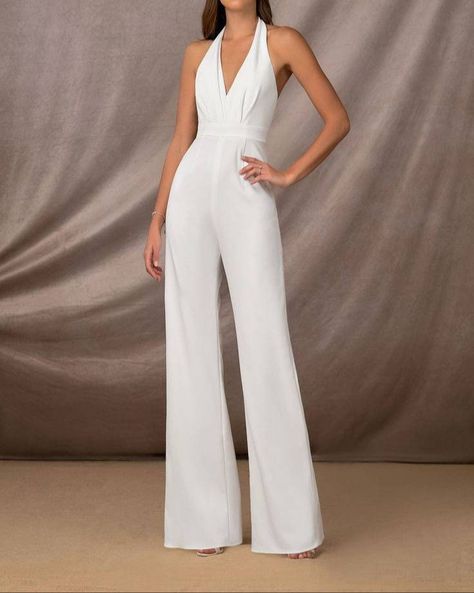 Dresses For Family Dinner, Modern Wedding Jumpsuit, Wedding Pants Suits For Women, Bold Wedding Dresses, Reception Jumpsuit Brides, Wedding Romper The Bride, Wedding Reception Jumpsuit For Bride, Bridal Suits For Women, Rehearsal Dinner Outfit For Bride