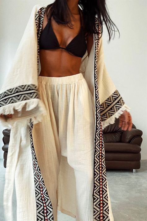 Mode Pop, Stile Boho Chic, Chique Outfit, Look Boho Chic, Boho Mode, Mode Kimono, Kimono Japanese, Mode Hippie, Boho Swimwear