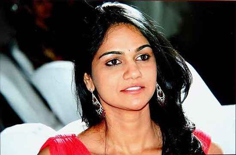Sneha Reddy Biography Race Gurram, Sneha Reddy, Father Love, Story Images, Computer Science Degree, After Marriage, Business Man, Love Story