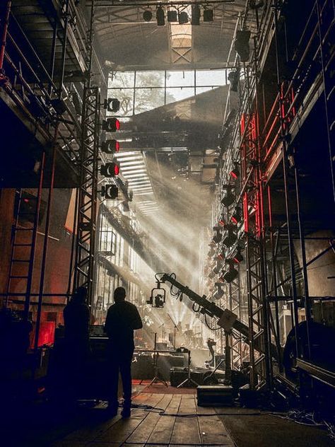 Stage Manager, Set Design Theatre, 광고 디자인, Theatre Life, Theatre Set, Stage Set, Stage Lighting, Environment Design, Stage Design