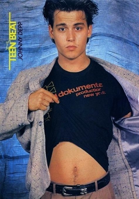Johnny Depp's Awesomely Bizarre Photo Past - he was the original Situation !!! Johnny Depp Wallpaper, John Depp, Jhonny Deep, Jonny Deep, Bizarre Photos, 21 Jump Street, Johnny Depp Pictures, Young Johnny Depp, Johny Depp