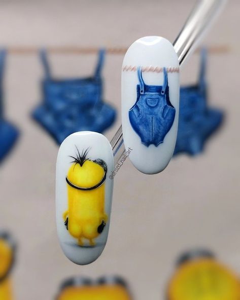 Nails With Drawings Art Designs, Goofy Nails Design, Minions Nails Designs, Cute Cartoon Nail Art Designs, Nails Drawing Cartoon, Disney Art Nails, Cute Cartoon Nail Art, Minion Nails Designs, Minion Nails Acrylic