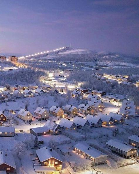 Kiruna Sweden, Sweden Winter, Sweden Aesthetic, Sweden Christmas, European Bucket List, Cozy Houses, Mecca Islam, Road Trip Europe, Sweden Travel