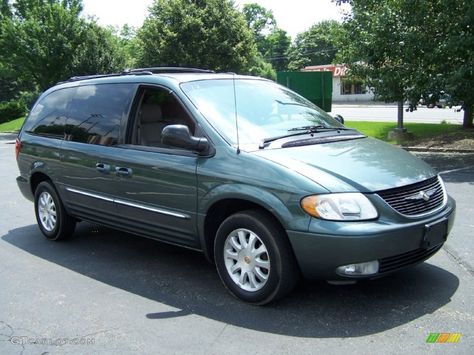 picture of a green 2002 chrysler voyager van | Onyx Green Pearlcoat 2002 Chrysler Town & Country LXi Exterior Photo ... Diesel Trucks, Chrysler Van, Business Book, Chrysler Voyager, Chrysler Town And Country, Toyota Sienna, Party Bus, Town Country, House Room