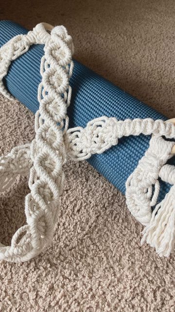 Macrame Dreamin’ on Instagram: "This yoga mat strap design has been getting a lot of love lately 😍 Needing one for yourself? Click the link in my bio to get your own! ✨free shipping on all orders ✨ #yogastrap #yogamatstrap #macrameyogastrap #macramestrap #macrame #yogaaccessories #yogagear #yogadaily #yogisofinstagram #yogagram #giftsforyogis #yogainspiration #yogalove #yogalover #yogamat #yogastrap #handmadeyogabag #yogamatcarrier #pilates #yoga #blanketholder #etsysellersofinstagram #macr Macrame Yoga Mat Strap, Yoga Mat Sling, Blanket Holder, Yoga Mat Holder, Yoga Mat Carrier, Yoga Mat Strap, Hippie Aesthetic, Yoga Strap, Pilates Yoga