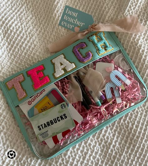 Teacher Gift Idea #teachergift #giftidea #teachers #endofyearteachergift Follow my shop @Trendymamaof4 on the @shop.LTK app to shop this post and get my exclusive app-only content! #liketkit #LTKunder50 #LTKfamily @shop.ltk https://liketk.it/4a9qz Teacher Craft Ideas, Teacher End Of Year Gift Ideas, Teacher Coworker Gifts End Of The Year, Teacher Caddy, Teacher Basket Ideas, Last Day Of School Gifts For Teachers, Pto Teacher Appreciation Ideas, End Of The Year Teacher Gift Ideas, Teacher Gift Basket Ideas