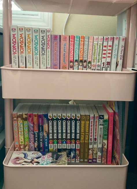 Shoujo Manga Bookshelf, Aesthetic Room Cart, Anime Bookshelf Aesthetic, Manga Bookshelf Aesthetic, Manga Bookshelf Ideas, Anime Bookshelf, Manga Organization, Manga Bookshelf, Shoujo Life