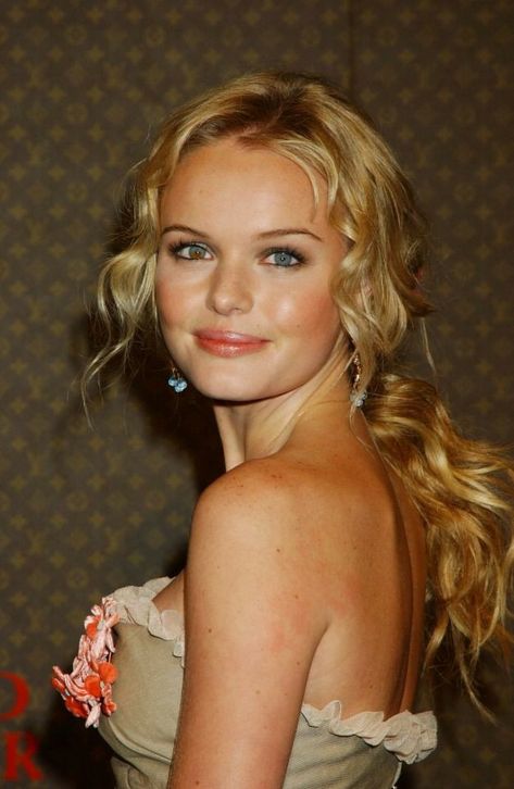 Kate Bosworth, Kate Bosworth 2023, Kate Bosworth Eyes, Kate Bosworth Hair, Flamboyant Gamine, Capricorn Women, Winter 23, Color Analysis, Season Colors