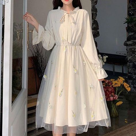 Pretty Dresses Casual Long, Aesthetic Dresses Modest, Korean Inspired Dress, Aesthetic Dresses Casual Long, Simple Floral Dress Long, Aesthetic Dresses Korean, Dress Floral Vintage, Cute Korean Dress Kawaii, Dress Outfits Korean Style