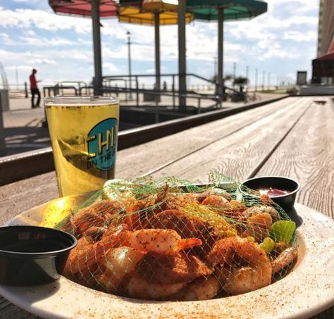 Sometimes you just need to get outside and enjoy some fresh air -- here are some of our favorite outdoor eating spots in Va Beach! ☀️🤤 Virginia Beach Restaurants, Sandbridge Beach Virginia, Virginia Beach Boardwalk, Virgina Beach, Virginia Beach Vacation, Restaurants Outdoor Seating, Virginia Beach Oceanfront, Sandbridge Beach, Virginia Vacation