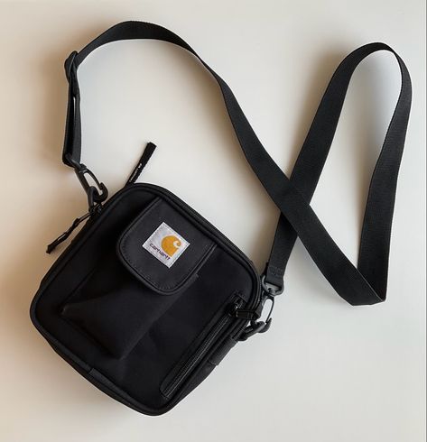 Carhartt Side Bag, Aesthetic Side Bag, Sacoche Carhartt, Aesthetic Crossbody Bag, Carhartt Pouch, Small Bags Aesthetic, Side Bag Outfit, Cute Side Bags, Carhartt Wip Bag