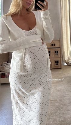 Twin Men, Pregnacy Outfits, Cute Pregnancy Pictures, Pregnancy Belly Photos, Trendy Maternity Outfits, Happy Pregnancy, Pretty Pregnant, Preggo Fashion, Cute Maternity Outfits