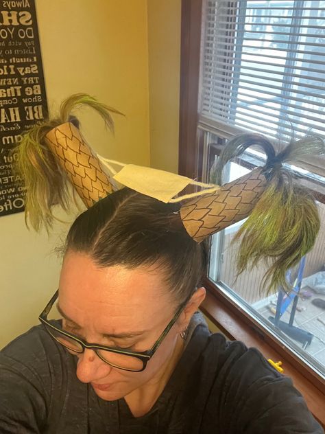 For medium length hair - two palm trees with a hammock. Hawian Party, 2024 Beach, Kids Camp, Vbs 2024, Crazy Hair Day, Wacky Hair, Trailer Trash, Student Council, Spirit Week