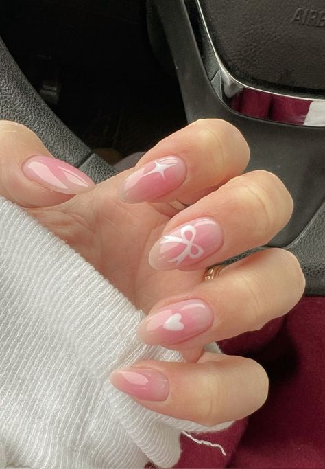 Natural Almond Nail Ideas, Almond Nails Designs Light Pink, Short Almond French Nails Designs, Croquette Nails Square, Jelly Nails Natural Nail, Easy Gel Designs, Pretty Nails Almond Shape, Simple Graduation Nails Almond, Soft Pink Nail Ideas