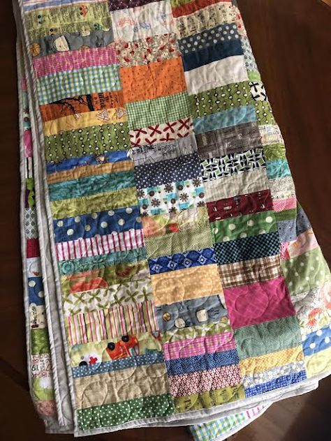 Scrap Fabric Quilt Patterns, Scrap Strip Quilt Ideas, Kawandi Quilt Tutorial, Crumb Quilts Free Pattern, String Quilts Ideas Block Patterns, Four Patch Quilts, Scrappy Quilt Patterns Free, Scrap Quilts Ideas, Quilt Paper Piecing