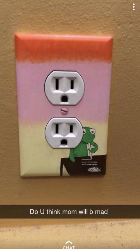 Minions, How To Paint Light Switch Covers, Cute Outlet Painting Ideas, Lightswitch Ideas Painting Aesthetic, Outlet Painting Ideas Aesthetic, Lightswitch Ideas Painting, Outlet Painting Ideas, Painting Outlets, Painted Outlets