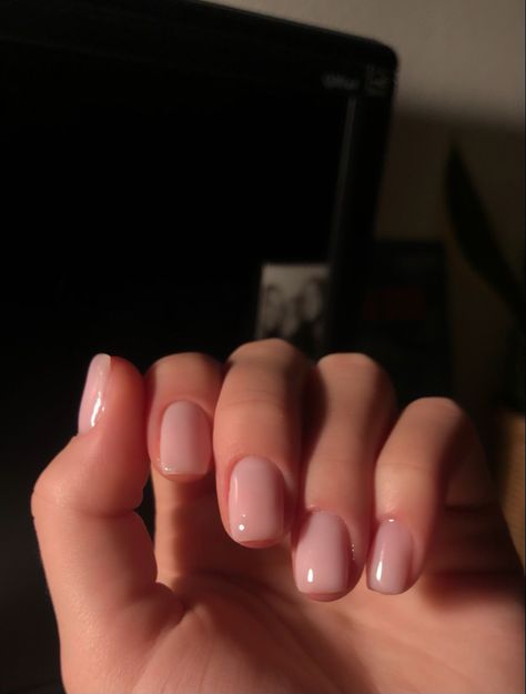 Natural Acrylic Nails Short Fall, Natural Nails Real Painted Ideas, Natural Nails Unpolished, Soft Aesthetic Nails Short, Nursing School Manicure, Natural Nails For Nursing School, Basic Nails Natural, Short Acrylic Nails Short Nail Bed, Natural Nurse Nails