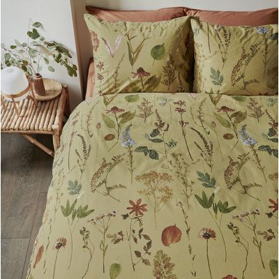 Turn your bedroom into a cheerful floral paradise with this beautiful duvet cover set in shades of terracotta, blue and green on an ochre background | Red Barrel Studio Blondie Duvet Cover Set blue/Brown/Green | Home Decor | C010109035_1020840278 | Wayfair Canada Light Green Rooms, Terracotta Bedroom, Shades Of Terracotta, Yellow Duvet, Vintage Duvet, Duvet Covers Yellow, Boho Duvet Cover, Blue Comforter, Floral Comforter