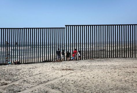 Friendship Park San Ysidrio/Tijuana Mexico Border, Mexican Border, Living In Mexico, Border Wall, Border Patrol, Us Border, Photo Boards, Environmental Issues, Gulf Of Mexico