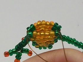 Bead Frog, Beaded Frog, Beaded Animals Tutorial, Pony Bead Animals, 3d Beading, Pony Bead Projects, Frog Earrings, Frog Pattern, Seed Bead Crafts