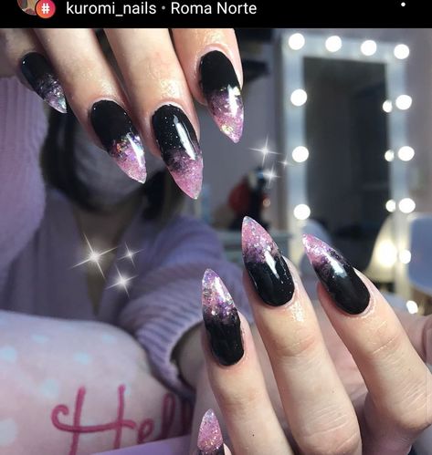 Pink Nails Stiletto, Pastel Goth Nails, Kuromi Nails, Pink Black Nails, Pastel Pink Nails, Black Nails With Glitter, Pink Nail Colors, Witch Nails, Witchy Nails