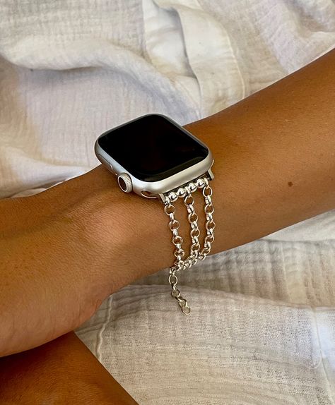 Nice Apple Watch Bands, Silver Apple Watch Band Ideas, Apple Watch Chain, Silver Apple Watch, Apple Watch Bracelet, Silver Apple, Apple Watch Bands Women, Fitbit Bands, Formal Women