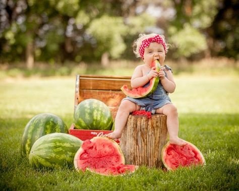 1 year pictures, "one in a melon", 1st birthday, watermelons Watermelon Photo Shoots, Boy Birthday Pictures, Baby Birthday Photoshoot, Watermelon Birthday Parties, Watermelon Baby, 1st Birthday Pictures, 1st Birthday Photoshoot, First Birthday Pictures, Watermelon Birthday