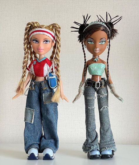 Uni Fashion, Bratz Doll Outfits, Brat Doll, 2000s Clothes, Bratz Girls, Bratz Inspired Outfits, Doll Aesthetic, Party Fits, Baby Monster