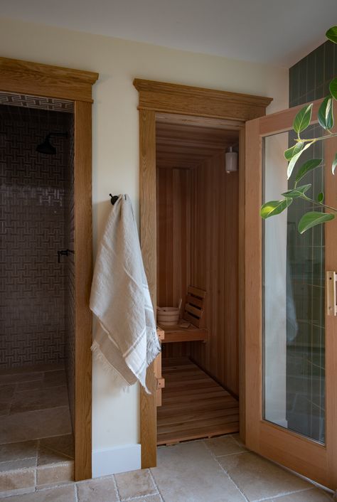 RESIDENTIAL THE SUITE LIFE — Design 4 Corners Sauna Bathroom Design, Sauna Shower, Home Spa Room, Wellness Room, Sauna Diy, Nordic Winter, Indoor Sauna, Sauna Design, Sauna Room