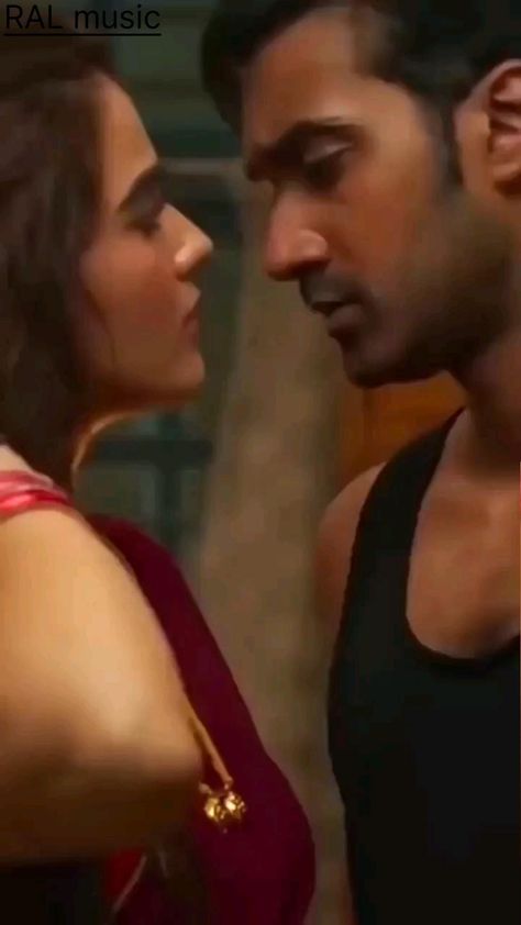 New Romantic song status WhatsApp status video songs #arijit #singh #shorts #yt shorts Very Romantic Videos, Kiss Ideas Couple, 😘 Kiss Video, Indian Couple Romantic Kiss, Ullu Hot Status, Romantic Status For Whatsapp Video, Romantic Songs Video Status Kiss, Couple Romantique Kiss, Cute Couple Song Status