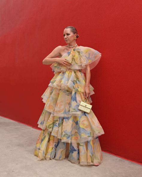 Blair Eadie / Atlantic-Pacific | SUNDAY STYLE FILE: D R A M A 💥 | Instagram Tiered Tulle Dress, Atlantic Pacific Blair Eadie, Leo Lin, Blair Eadie, Atlantic Pacific, Sunday Style, Spring Forward, Outfit Inspiration Spring, Fashion Sites