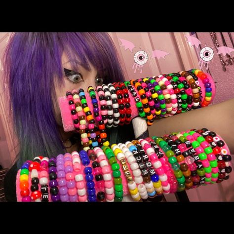 Scene Emo Bracelets, Emo Scene Bracelet, Scene Bead Bracelets, Scene Kandi Singles, Kandi Display, Kandi Bracelets Scene, Scenecore Bracelets, Scene Kandi Ideas, Kandi Bracelets Singles