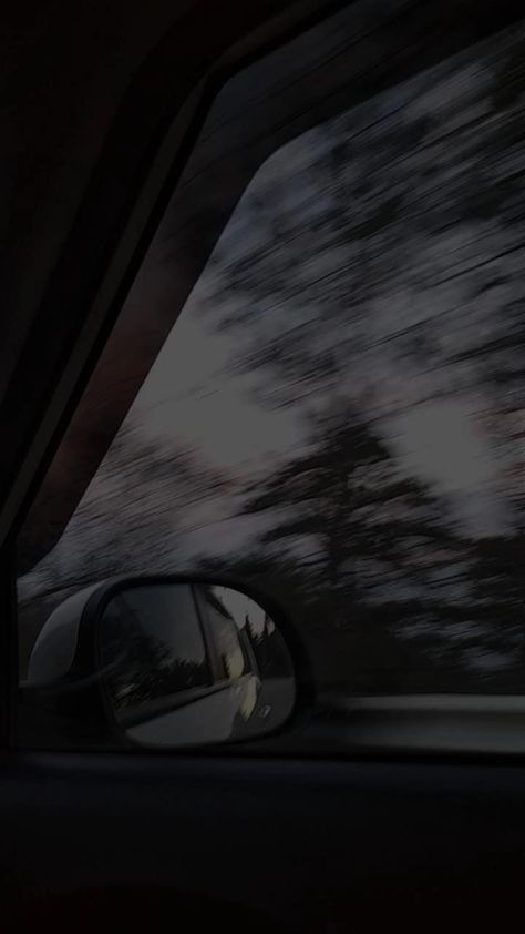 Car Moving Aesthetic, Video From Car Window, Window Story Instagram, Foggy Car Windows Aesthetic, Car Windows Aesthetic, Car View From Inside Aesthetic, Car Window Snap, Night Travel Car, Rainy Car Window Aesthetic