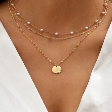 Tiny Necklace, Trending Necklaces, Chain Fashion, Layered Jewelry, Trendy Necklaces, Chain Choker Necklace, Valentines Necklace, Jewelry Choker, Women's Jewelry And Accessories