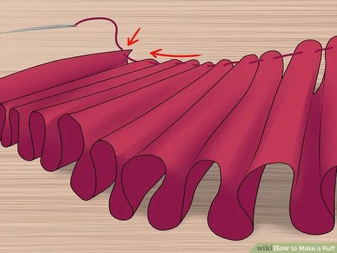 How to Make a Ruff: 15 Steps (with Pictures) - wikiHow How To Make A Sewing Pattern, How To Make A Ruffle, Clown Collar, Halloween Fantasias, Pleated Collar, Collars Diy, Girls Dress Sewing Patterns, Diy Kostüm, Clown Costume