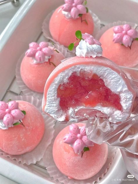 Kue Macaroon, Kreative Snacks, Kawaii Cooking, Pretty Dessert, حلويات صحية, Läcker Mat, Sweet Snacks Recipes, Think Food, Food Drinks Dessert