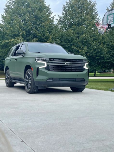 Fully wrapped matte green/army green 22 tahoe Chevy Tahoe Wrapped, Matte Wrapped Cars, Matte Green Car, Chevy Tahoe 2022, Tahoe Car, Tahoe Chevy, Mom Cars, Carros Suv, Chevy Suv