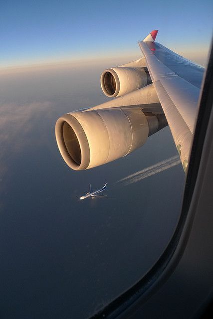 Over The Clouds, Airplane Window View, Plane Photography, Plane Window, Airport Pictures, Airport Aesthetic, Airplane Wallpaper, Airplane Photography, Airplane Pilot