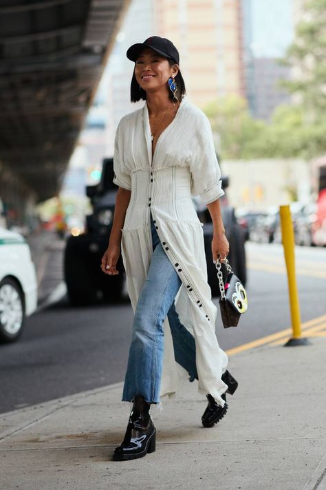 Fashion Week Dresses, Moda Do Momento, Fashion Week Outfit, Street Style Outfits, Look Boho, Mini Robes, Looks Street Style, Fashion Blogger Style, Mode Inspo