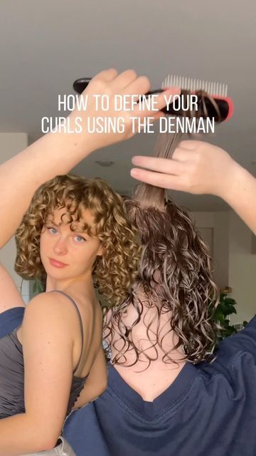 How To Create Curl Clumps, Denman Brush Short Hair, How To Use A Denman Brush Curls, How To Get Curls Back, Denman Brush Tutorial, Hair Curling Cream, S Curls, Gel Curly Hair, 3a Curls