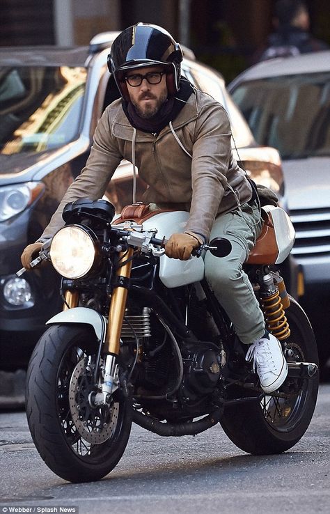 Ryan Reynolds looks stylish in leather jacket and cargo pants during motorbike ride Estilo Cafe Racer, Sepeda Retro, Ducati Cafe Racer, Triumph Cafe Racer, Ducati Sport Classic, Мотоциклы Cafe Racers, Cafe Racer Style, Cafe Racing, Cb 750