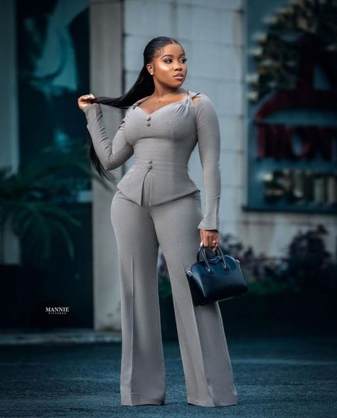 Plain Material Styles For Ladies, Ponytail Pieces, Material Styles For Ladies, Convocation Outfit, Veekee James, Material Styles, Corporate Gowns, Stylish Business Outfits, Two Piece Outfits Pants