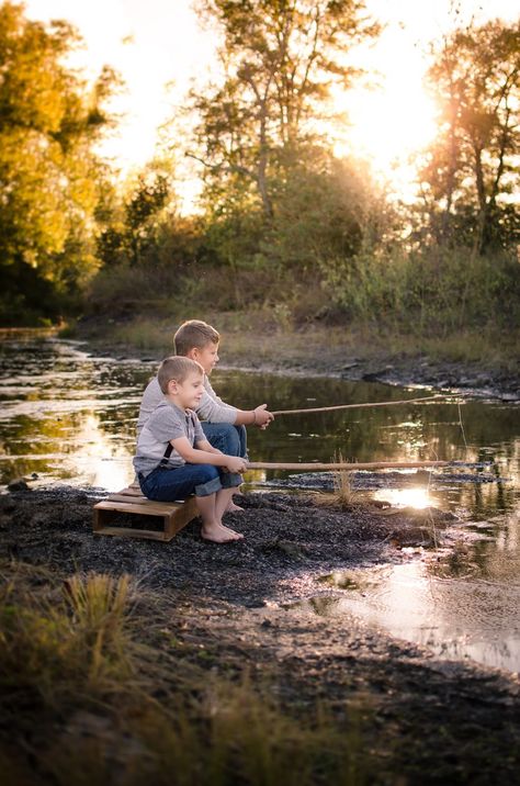 Brothers outdoor fishing themed family session Family Fishing Photography, Family Fishing Pictures, Fishing Mini Session, Father Son Fishing Photoshoot, Boys Fishing Photo Shoot, Family Fishing Photoshoot, Fishing Family Photos, Fishing Photo Shoot, Portrait Art Photography