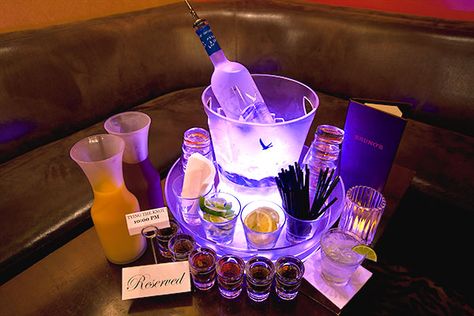 Bottle Service Tree Las Vegas, Bar Lounge Design, Las Vegas Night Clubs, Service Club, Vegas Party, Bottle Service, Tree Service, 40th Birthday Parties, Bar Ideas