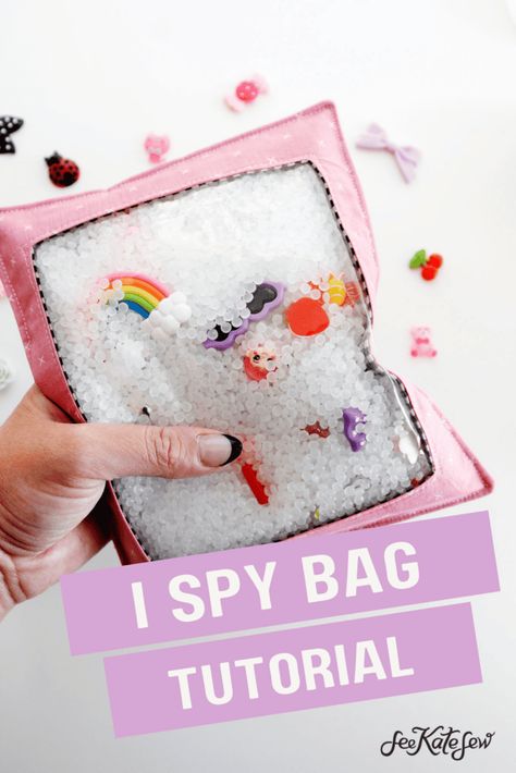 Sew an I Spy Bag Diy Sensory Toys, Diy Busy Books, Toddler Busy Bags, Spy Bag, Sensory Bag, I Spy Diy, Sensory Bags, Baby Sensory Toys, I Spy Quilt